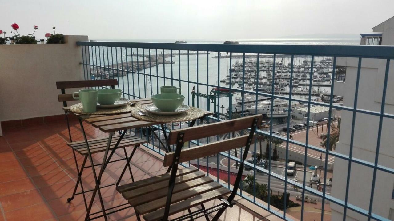 Vista Al Faro Apartamento Estepona Exterior foto