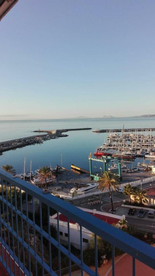 Vista Al Faro Apartamento Estepona Exterior foto